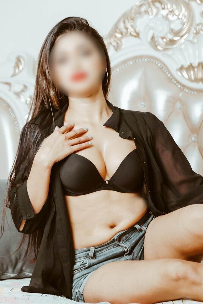 travel escorts girl